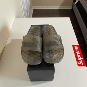Men’s Puma X Fenty Black Jelly Slide sz12